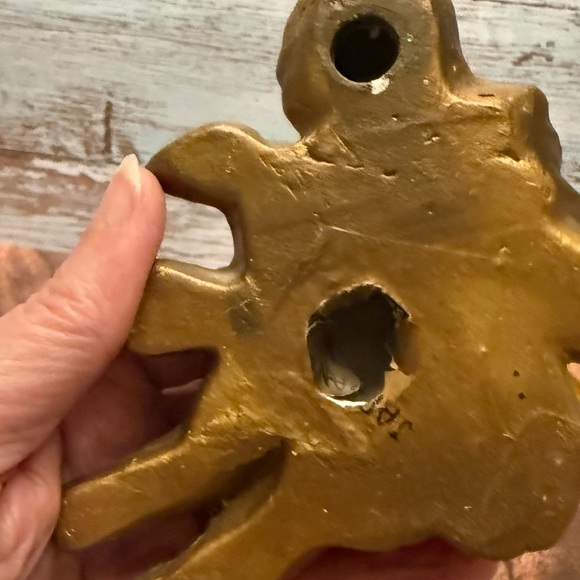 2 Vintage Lee Wards Gold Cherub Wall Hangings 5” Angel Chalkware Roses Grapes - Picture 7 of 7